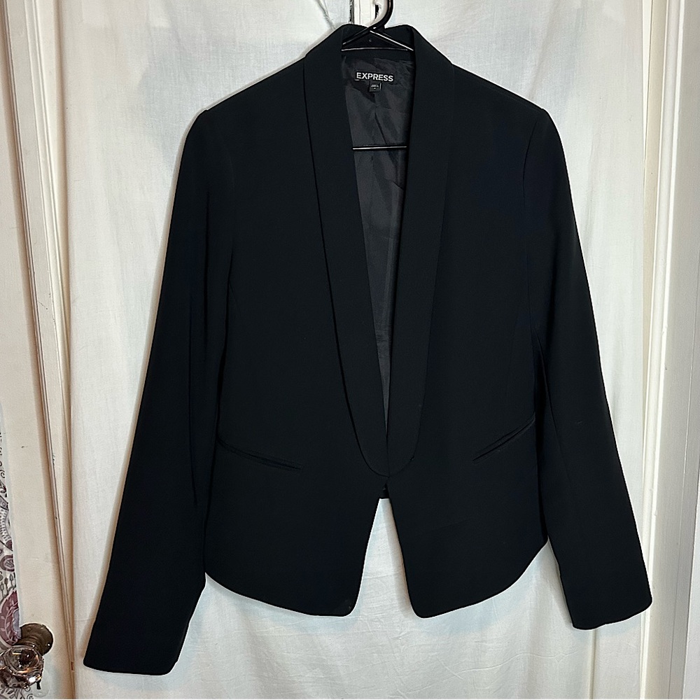 Express Deep Lapel Open Front Black Blazer | Size 8 - Picture 15 of 15